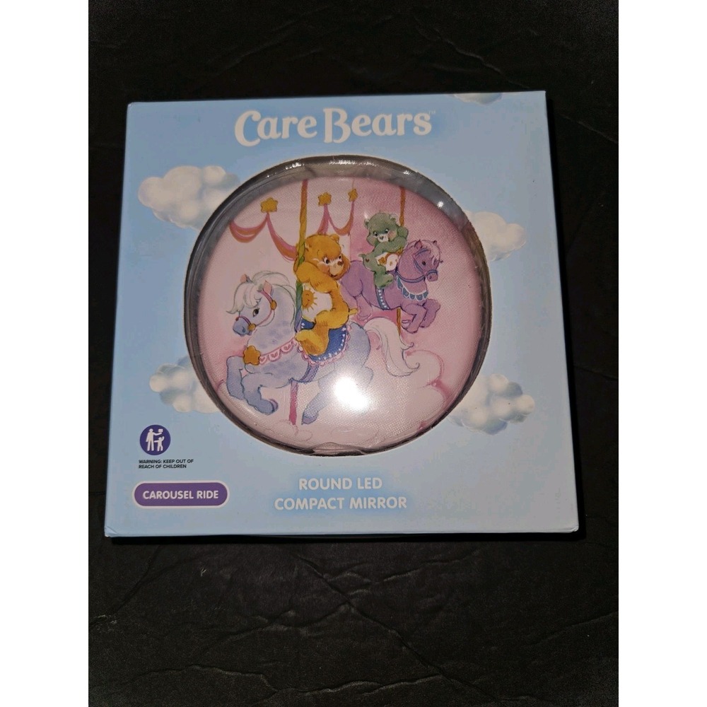 Care Bears Round LED Compact Mirror  Carousel Ride New‎